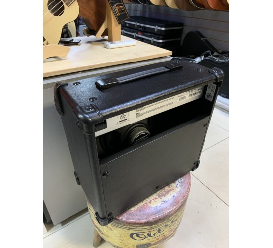 Line 6 Spider IV 15 гитарный комбоусилитель, питание 110 V USED