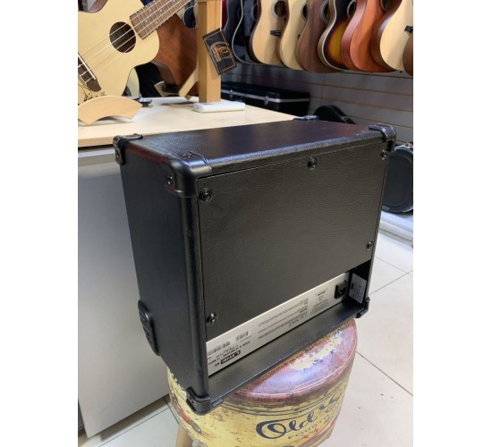 Line 6 Spider IV 15 гитарный комбоусилитель, питание 110 V USED