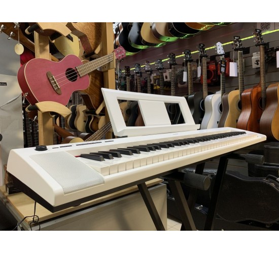 Yamaha NP-32WH Piaggero электропианино USED