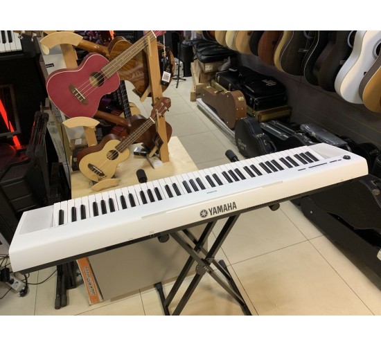Yamaha NP-32WH Piaggero электропианино USED