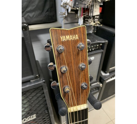 Yamaha FG-400M акустическая гитара, с кейсом, массив, Япония 1984 USED