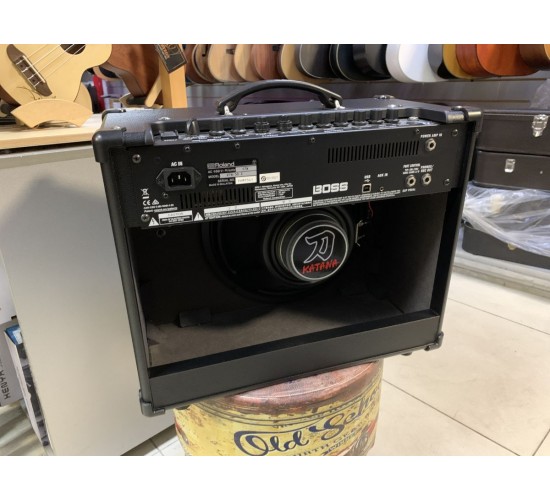 Boss KTN-50MK2 KATANA-50 MKII гитарный комбоусилитель, питание 110V USED