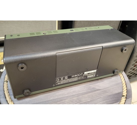 Yamaha THR10X гитарный усилитель USED