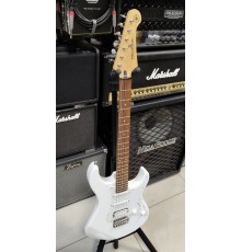 Yamaha Pacifica PAC012 WH электрогитара, цвет белый USED