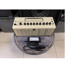 Yamaha THR10 гитарный усилитель, 10 Вт USED