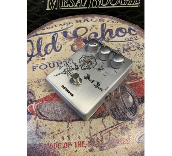 Rocktron Black Rose Octaver гитарная педаль октавер USED