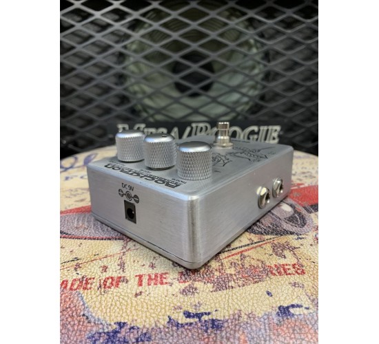 Rocktron Black Rose Octaver гитарная педаль октавер USED