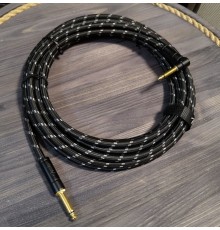 Fender Deluxe 18.6'  ANGL  INST CBL BTWD инструментальный кабель, черный твид, длина 5,5м, выст.обр.