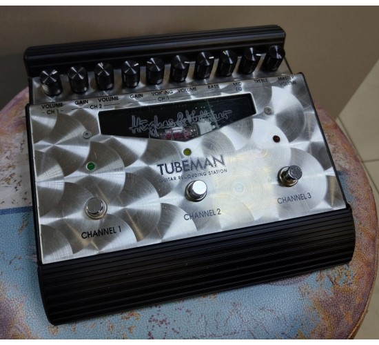 Hughes&Kettner TubeMan II ламповый гитарный предусилитель USED