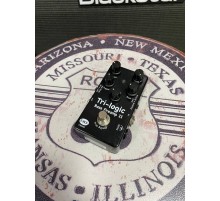 E.W.S. Tri-logic Bass Preamp II педаль для бас-гитары - предусилитель, овердрайв Япония USED