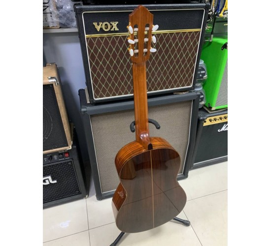 Yamaha CG182C классическая гитара USED