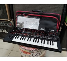 Roland JD-XI синтезатор-вокодер USED