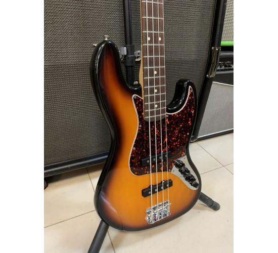 Fender Deluxe Jazz Bass Suhr era бас-гитара, цвет sunburst, Мексика 1997 USED