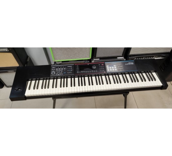 Roland JUNO-DS88 синтезатор 88-клавиш USED