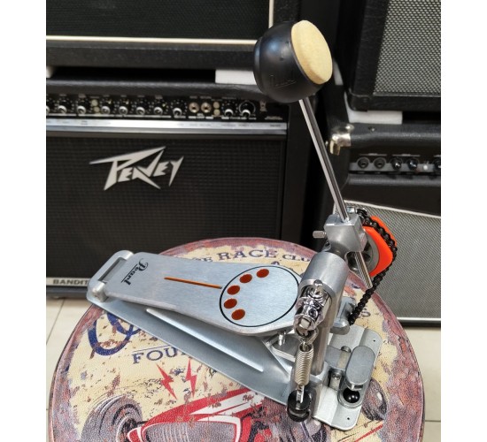 Pearl P-930 педаль для бас барабана с цепным приводом USED