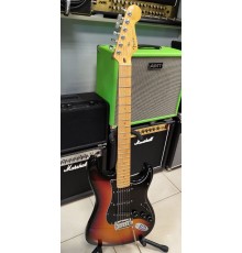Fender American Deluxe Stratocaster электрогитара, цвет sunburst, США 2003 USED