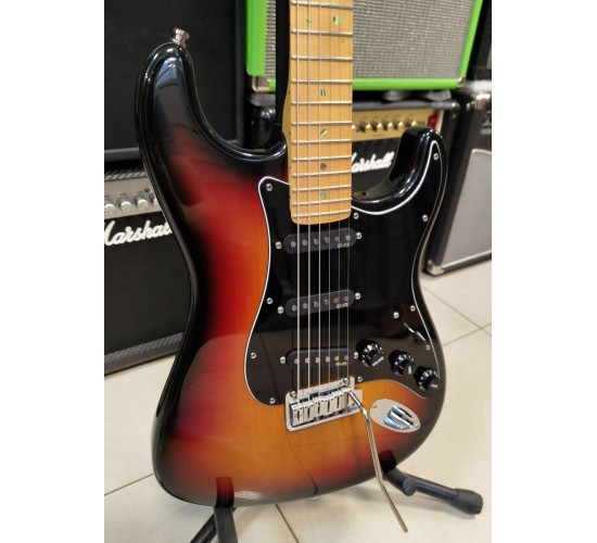 Fender American Deluxe Stratocaster электрогитара, цвет sunburst, США 2003 USED