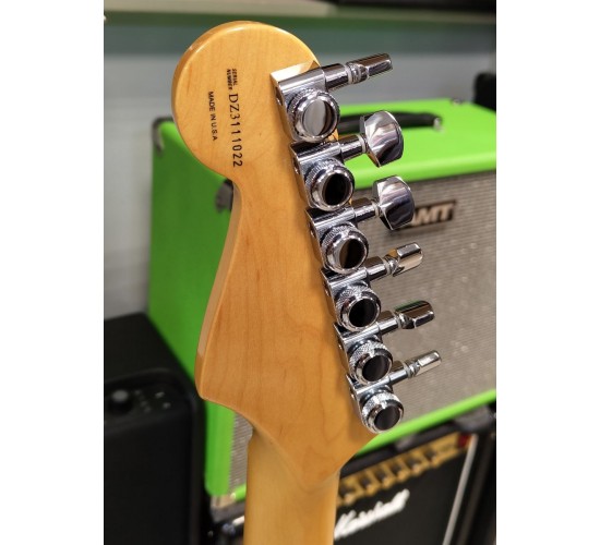 Fender American Deluxe Stratocaster электрогитара, цвет sunburst, США 2003 USED