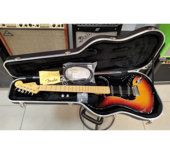 Fender American Deluxe Stratocaster электрогитара, цвет sunburst, США 2003 USED