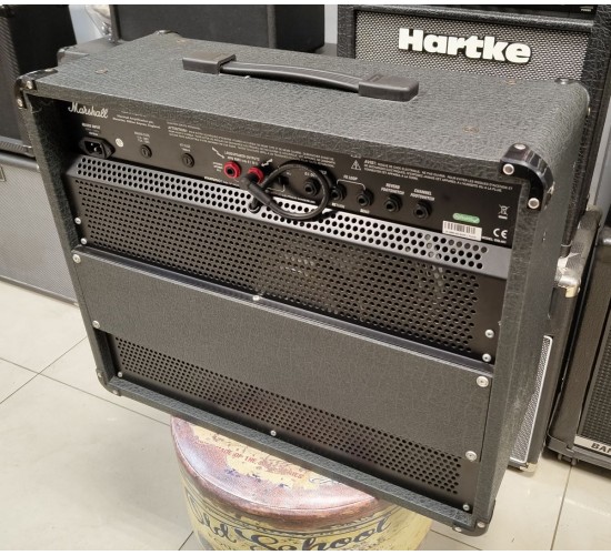 Marshall JCM2000 DSL401 комбоусилитель USED