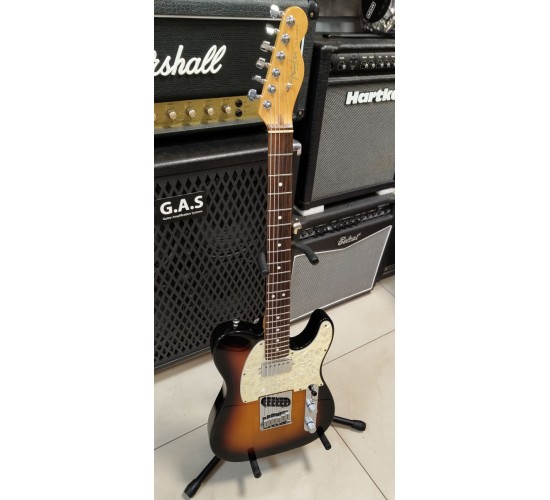 Fender California Fat Telecaster 3TS электрогитара, США, 1998 USED