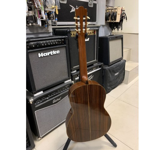 Yamaha C-250 классическая гитара, Япония USED