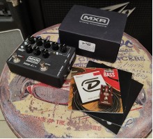 MXR M80 bass d.i.+ басовая педаль - преамп + дисторшн USED