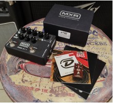 MXR M80 bass d.i.+ басовая педаль - преамп + дисторшн USED