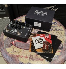 MXR M80 bass d.i.+ басовая педаль - преамп + дисторшн USED
