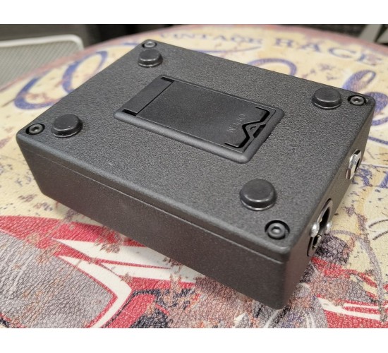 MXR M80 bass d.i.+ басовая педаль - преамп + дисторшн USED