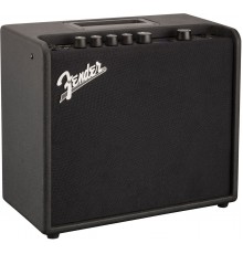 Fender Mustang LT25 Комбоусилитель для электрогитары, 25 Ватт, динамик 1х8'