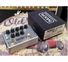 MXR M80 Bass D.I + Preamp / Distortion Limited Edition Silver басовая педаль - дисторшн USED