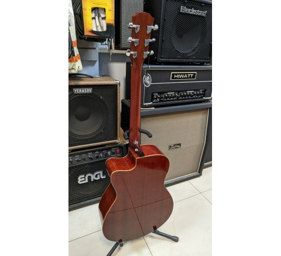 Yamaha AC1M электроакустическая гитара USED
