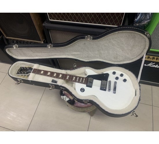 Gibson Les Paul Studio Alpine White электрогитара, цвет белый, США, 2012 г.в. USED