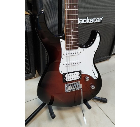 Yamaha Pacifica PAC112V OVS электрогитара, цвет винтажный санберст USED