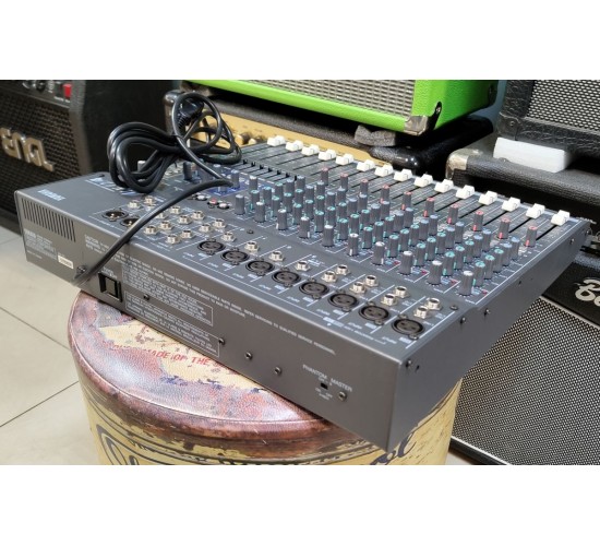 Yamaha MX12/4 микшерный пульт USED