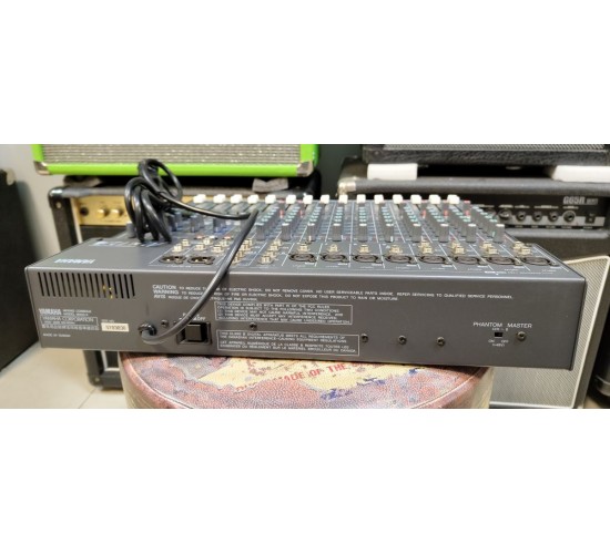 Yamaha MX12/4 микшерный пульт USED