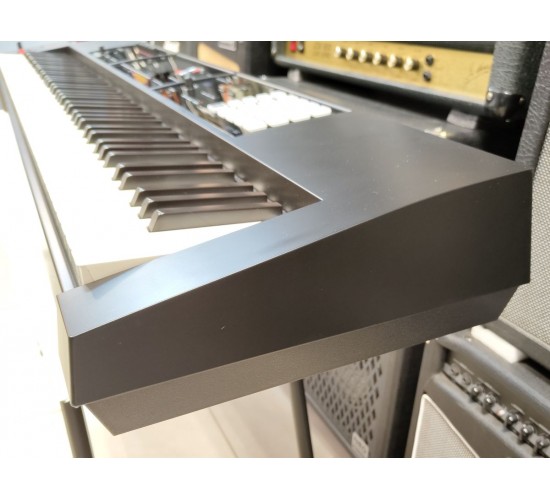 Roland FA-08 рабочая станция, 88 клавиш USED