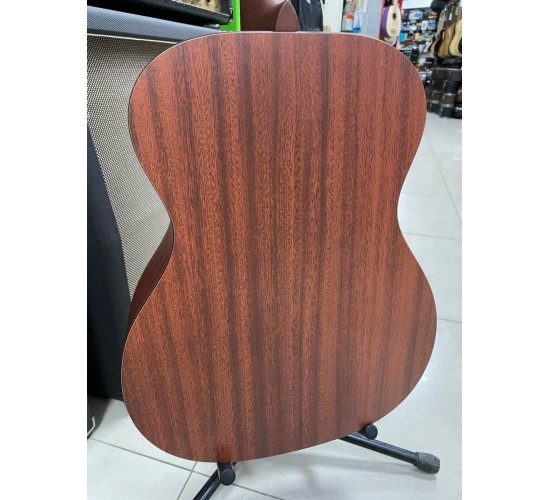 Martin 000-XM акустическая гитара, 1999 США USED