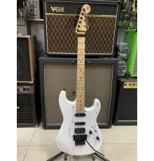 Jackson X Adrian Smith San Dimas SDXM Snow White электрогитара, выставочный экземпляр