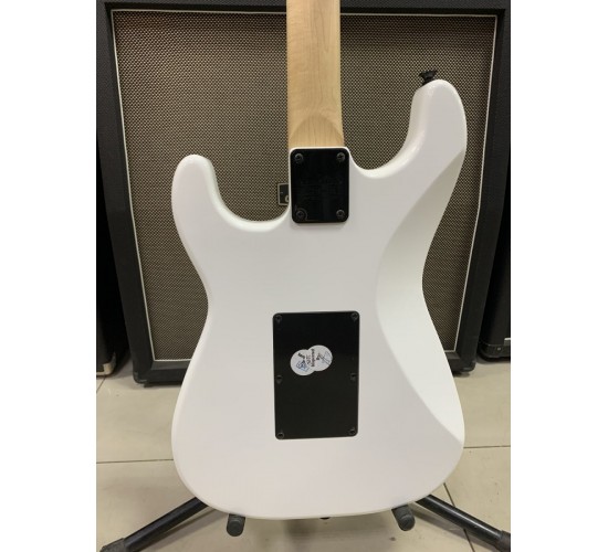 Jackson X Adrian Smith San Dimas SDXM Snow White электрогитара, выставочный экземпляр