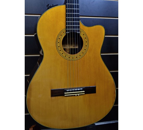 Kazuo Yairi CE-2F классическая гитара, Япония USED