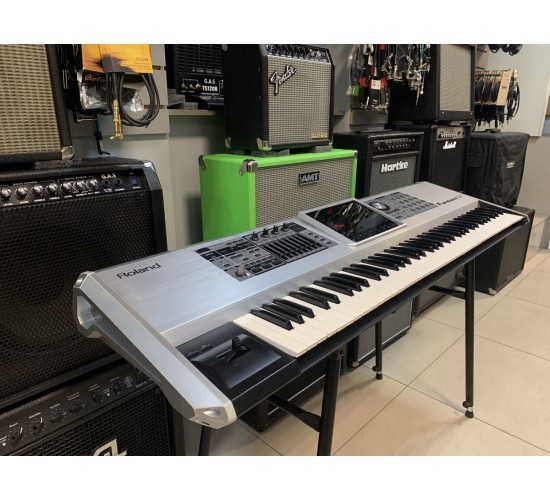 Roland Fantom G7 рабочая станция USED