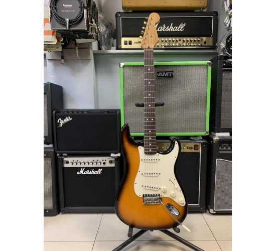 Fender Stratocaster Tex-Mex SSS электрогитара, цвет sunburst, Мексика 1996 USED