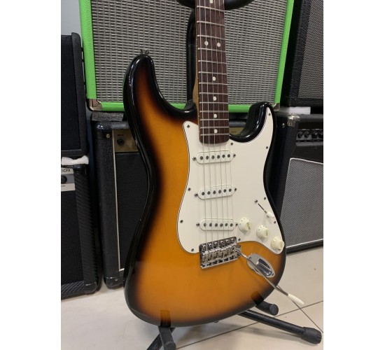 Fender Stratocaster Tex-Mex SSS электрогитара, цвет sunburst, Мексика 1996 USED