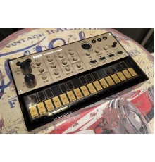 Korg Volca Keys аналоговый грувбокс-синтезатор USED