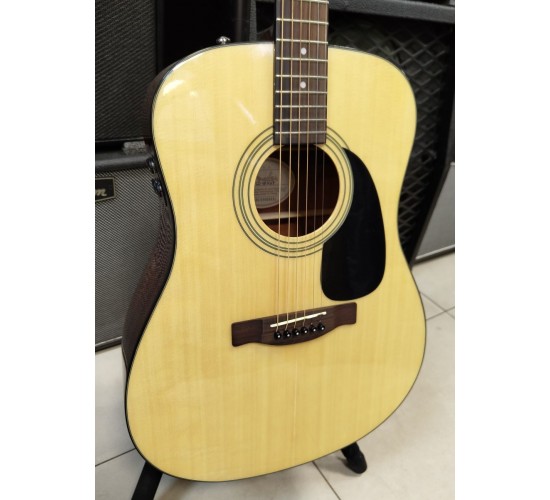 Fender CD-60 NAT трансакустическая гитара, выставочный образец