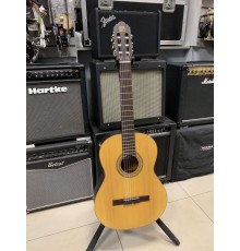 Alhambra TAPA MACIZA Guitarra Espana классическая гитара, Испания USED