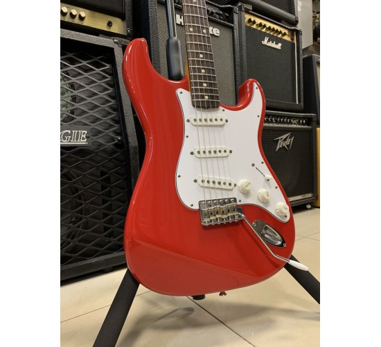 Fender Stratocaster ST-62 US электрогитара, цвет красный Torino Red, Япония 1999-2002 USED