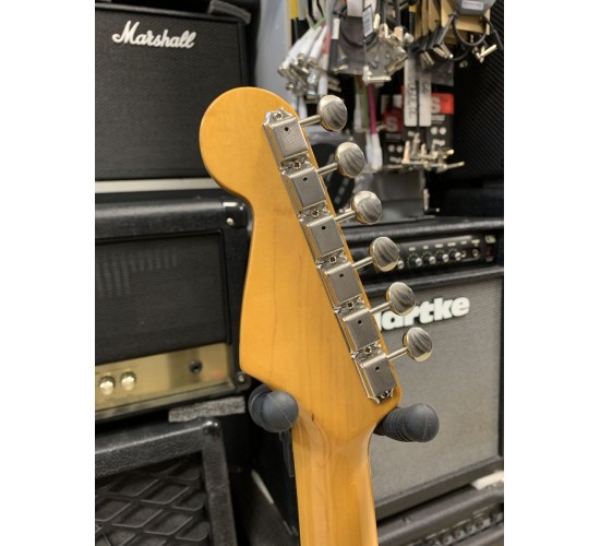 Fender Stratocaster ST-62 US электрогитара, цвет красный Torino Red, Япония 1999-2002 USED
